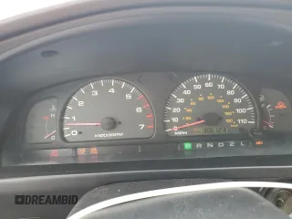 2002 Toyota 4Runner SR5 z VIN JT3GN86R220227055, wystawiony jako Copart lot #59354055 z przebiegiem 306 121 mil mil oraz Czysty tytuł • Clean title. Historia ofert i sprzedaży dostępna na DreamBid. Obrazek 9.