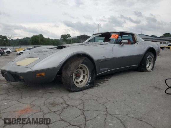1978 Chevrolet Corvette z VIN 1Z87L8S414756, wystawiony jako Copart lot #57885225 z przebiegiem 32 203 mil mil oraz Czysty tytuł • Clean title. Historia ofert i sprzedaży dostępna na DreamBid. Obrazek 1.