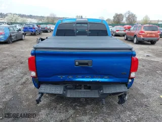 2016 Toyota Tacoma SR with VIN 5TFCZ5AN8GX031900, listed as a IAAI auction lot 41953283 with 166,344 mi miles. Bid and sale history available at carsss.com. Image 17.