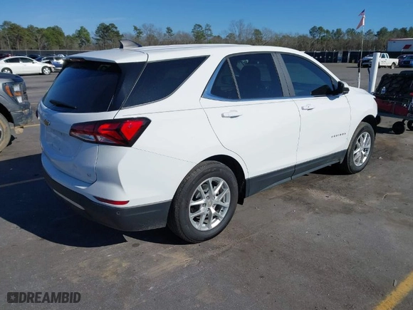 2024 Chevrolet Equinox LT with VIN 3GNAXKEG1RL326804, listed as a IAAI auction lot 41701017 with 9,939 mi miles. Bid and sale history available at carsss.com. Image 4.