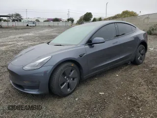 2023 Tesla Model 3 z VIN 5YJ3E1EA4PF409734, wystawiony jako Copart lot #44453455 z przebiegiem 36 151 mil mil oraz Szkoda całkowita • Salvage title. Historia ofert i sprzedaży dostępna na DreamBid. Obrazek 1.