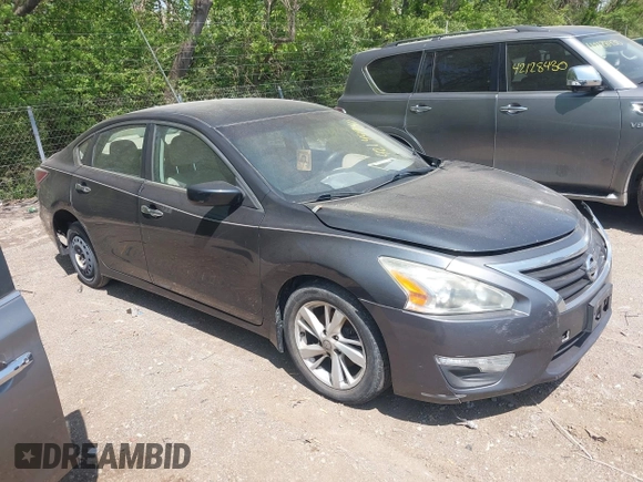 2015 Nissan Altima 2.5 S with VIN 1N4AL3AP2FC177218, listed as a IAAI auction lot 42144941 with 177,493 mi miles. Bid and sale history available at carsss.com. Image 1.