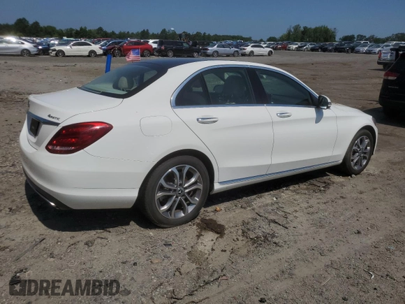 2017 Mercedes-Benz C 300 z VIN 55SWF4KB9HU220182, wystawiony jako Copart lot #62109395 z przebiegiem Nie podano mil oraz Szkoda całkowita • Salvage title. Historia ofert i sprzedaży dostępna na DreamBid. Obrazek 3.