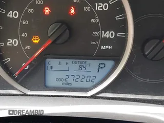 2013 Toyota RAV4 XLE z VIN 2T3RFREV8DW105935, wystawiony jako IAAI lot #42435221 z przebiegiem 272 202 mil mil oraz . Historia ofert i sprzedaży dostępna na DreamBid. Obrazek 15.