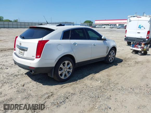 2013 Cadillac SRX Performance Collection with VIN 3GYFNDE34DS530275, listed as a IAAI auction lot 42148040 with 244,929 mi miles. Bid and sale history available at carsss.com. Image 4.