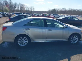 2014 Toyota Camry Hybrid LE with VIN 4T1BD1FK0EU112479, listed as a IAAI auction lot 41901348 with 91,440 mi miles. Bid and sale history available at carsss.com. Image 13.