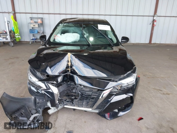 2022 Nissan Sentra SV z VIN 3N1AB8CV7NY236147, wystawiony jako IAAI lot #41938553 z przebiegiem 32 973 mil mil oraz . Historia ofert i sprzedaży dostępna na DreamBid. Obrazek 13.