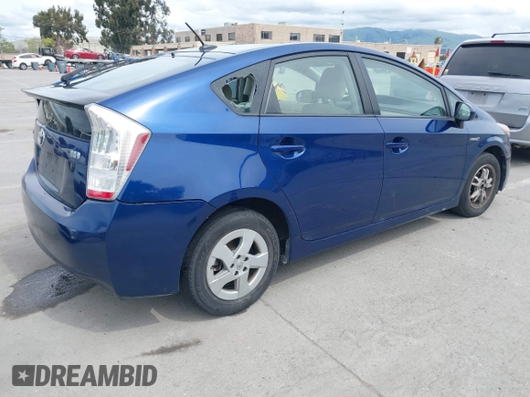 2011 Toyota Prius I z VIN JTDKN3DU6B0267820, wystawiony jako IAAI lot #41980110 z przebiegiem 136 729 mil mil oraz . Historia ofert i sprzedaży dostępna na DreamBid. Obrazek 4.