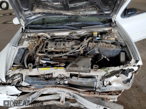 2001 Nissan Maxima GXE with VIN JN1CA31D41T809212, listed as a Copart auction lot 57845405 with 244,502 mi miles and Salvage title. Bid and sale history available at DreamBid. Image 11.