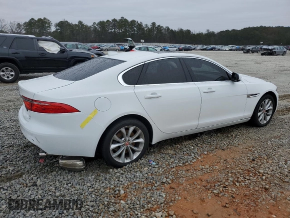 2019 Jaguar XF 25t Premium with VIN SAJBD4FX4KCY78817, listed as a Copart auction lot 38881404 with 87,006 mi miles. Bid and sale history available at carsss.com. Image 3.