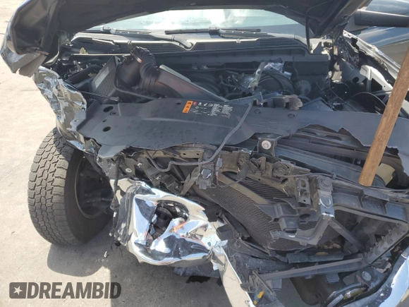 2018 Chevrolet Silverado 1500 LT with VIN 1GCRCREH5JZ261185, listed as a Copart auction lot 51847875 with 103,082 mi miles and Salvage Title. Bid and sale history available at DreamBid. Image 12.