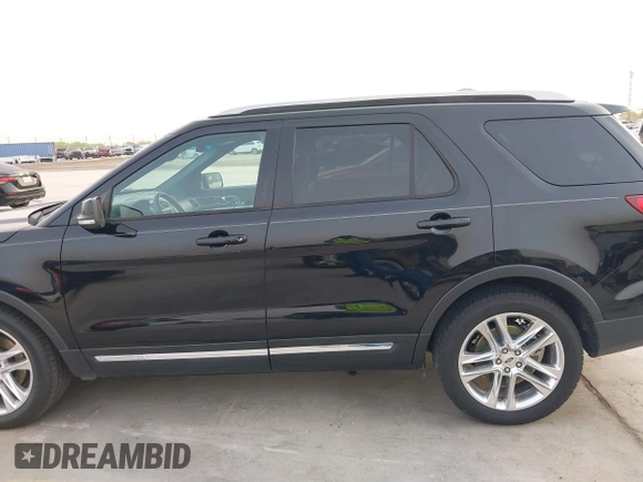 2016 Ford Explorer XLT with VIN 1FM5K7D82GGA84926, listed as a IAAI auction lot 41824920 with 121,702 mi miles and . Bid and sale history available at DreamBid. Image 15.