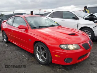 2005 Pontiac GTO with VIN 6G2VX12U05L370479, listed as a IAAI auction lot 41721469 with 86,683 mi miles. Bid and sale history available at carsss.com. Image 13.
