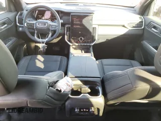 2024 GMC Acadia FWD Elevation z VIN 1GKENKKS0RJ204102, wystawiony jako Copart lot #80139374 z przebiegiem 830 mil mil oraz Szkoda całkowita • Salvage title. Historia ofert i sprzedaży dostępna na DreamBid. Obrazek 8.