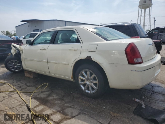 2007 Chrysler 300 Signature with VIN 2C3KA53G77H658906, listed as a Copart auction lot 69772444 with 236,394 mi miles and Salvage Title. Bid and sale history available at carsss.com. Image 2.