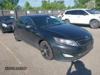 2012 Kia Optima SX z VIN 5XXGR4A64CG033469, wystawiony jako IAAI lot #42446840 z przebiegiem 209 947 mil mil oraz . Historia ofert i sprzedaży dostępna na DreamBid. Obrazek 1.