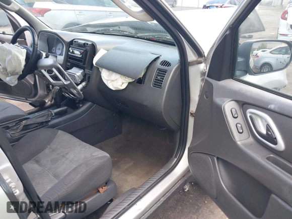 2007 Ford Escape XLS with VIN 1FMYU02Z57KB51364, listed as a IAAI auction lot 42537151 with 251,314 mi miles and . Bid and sale history available at DreamBid. Image 5.