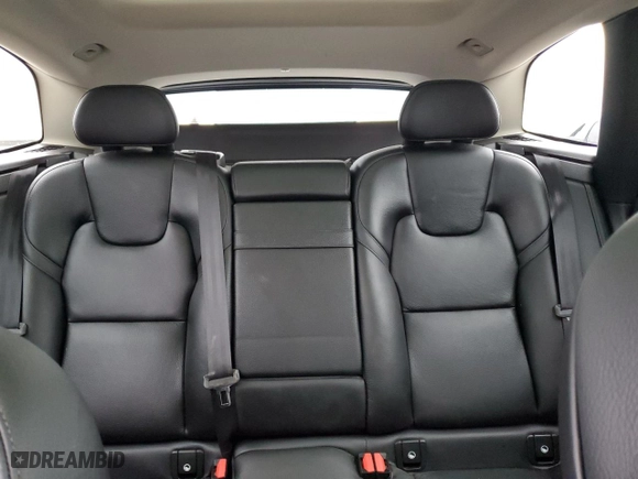 2018 Volvo XC60 Momentum with VIN YV4A22RK8J1091834, listed as a Copart auction lot 42685045 with 47,488 mi miles and Salvage Title. Bid and sale history available at carsss.com. Image 10.