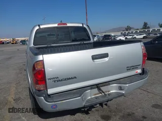 2007 Toyota Tacoma PreRunner with VIN 5TEJU62N77Z431868, listed as a IAAI auction lot 42290897 with 453,395 mi miles and . Bid and sale history available at DreamBid. Image 16.