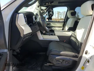 2024 Toyota Sequoia SR5 with VIN 7SVAAABA3RX044551, listed as a Copart auction lot 82015184 with 13,878 mi miles and Salvage Title. Bid and sale history available at carsss.com. Image 7.