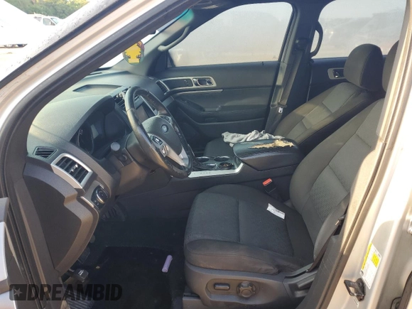 2011 Ford Explorer XLT z VIN 1FMHK7D8XBGA92536, wystawiony jako Copart lot #52979635 z przebiegiem 260 753 mil mil oraz Szkoda całkowita • Salvage title. Historia ofert i sprzedaży dostępna na DreamBid. Obrazek 7.