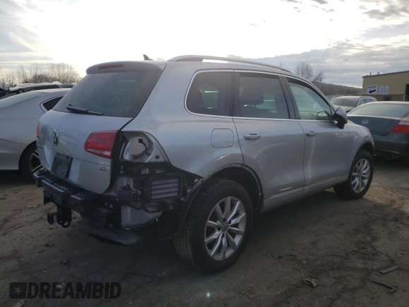 2017 Volkswagen Touareg Sport with VIN WVGEF7BP1HD006980, listed as a Copart auction lot 37464813 with Not Provided miles and . Bid and sale history available at DreamBid. Image 3.