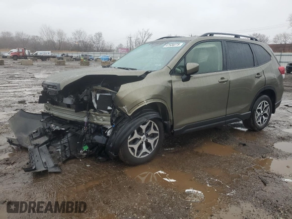 2024 Subaru Forester Premium with VIN JF2SKADC7RH516871, listed as a Copart auction lot 47530275 with 0 mi miles and Salvage Title. Bid and sale history available at carsss.com. Image 1.