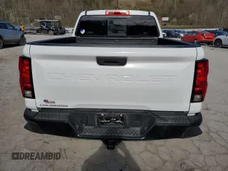 2024 Chevrolet Colorado 4WD Work Truck z VIN 1GCPTBEK2R1274089, wystawiony jako Copart lot #50957165 z przebiegiem 23 957 mil mil oraz Szkoda całkowita • Salvage title. Historia ofert i sprzedaży dostępna na DreamBid. Obrazek 6.