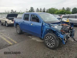 2024 Ford Maverick Lariat z VIN 3FTTW8M33RRA48670, wystawiony jako Copart lot #56179775 z przebiegiem 27 727 mil mil oraz Szkoda całkowita • Salvage title. Historia ofert i sprzedaży dostępna na DreamBid. Obrazek 4.