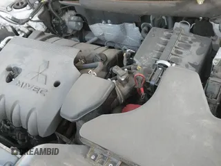 2020 Mitsubishi Outlander ES z VIN JA4AD2A3XLZ047026, wystawiony jako IAAI lot #42830854 z przebiegiem 76 629 mil mil oraz . Historia ofert i sprzedaży dostępna na DreamBid. Obrazek 19.