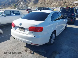 2013 Volkswagen Jetta SE with VIN 3VWDP7AJ4DM361390, listed as a IAAI auction lot 42683606 with 229,967 mi miles and . Bid and sale history available at DreamBid. Image 4.
