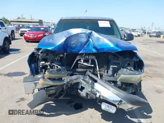 2003 Chevrolet Silverado 1500 LT with VIN 2GCEK19T331127000, listed as a IAAI auction lot 42131657 with 196,995 mi miles and . Bid and sale history available at DreamBid. Image 6.