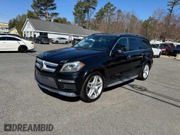 2014 Mercedes-Benz GL-Class GL 550 with VIN 4JGDF7DE1EA318611, listed as a Copart auction lot 54084385 with 184,784 mi miles and Clean Title. Bid and sale history available at carsss.com. Image 2.