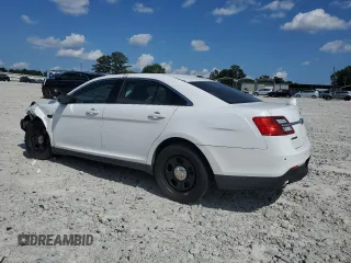 2015 Ford Police Interceptor with VIN 1FAHP2MT3FG203842, listed as a Copart auction lot 62559415 with Not provided miles and Clean title. Bid and sale history available at DreamBid. Image 2.