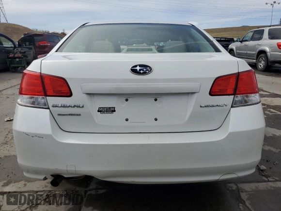 2013 Subaru Legacy 2.5i z VIN 4S3BMCA62D3040389, wystawiony jako Copart lot #50062795 z przebiegiem 181 180 mil mil oraz Szkoda całkowita • Salvage title. Historia ofert i sprzedaży dostępna na DreamBid. Obrazek 6.