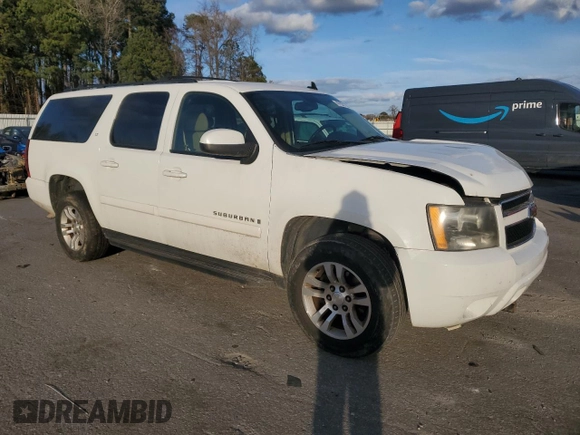 2008 Chevrolet Suburban LT w/3LT with VIN 1GNFK16358J242601, listed as a Copart auction lot 47931135 with 336,023 mi miles and Salvage Title. Bid and sale history available at carsss.com. Image 4.