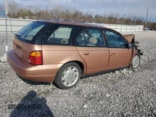 1997 Saturn SW z VIN 1G8ZK8277VZ172310, wystawiony jako Copart lot #51969125 z przebiegiem 222 057 mil mil oraz Szkody całkowita. Historia ofert i sprzedaży dostępna na DreamBid. Obrazek 3.