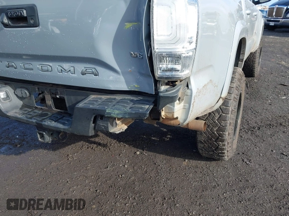 2020 Toyota Tacoma SR5 with VIN 3TMCZ5AN7LM366243, listed as a IAAI auction lot 41399117 with 58,126 mi miles and . Bid and sale history available at DreamBid. Image 17.