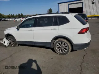 2020 Volkswagen Tiguan S with VIN 3VV1B7AX0LM160112, listed as a Copart auction lot 60428505 with 182,160 mi miles and Clean title. Bid and sale history available at DreamBid. Image 2.
