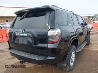 2019 Toyota 4Runner SR5 with VIN JTEBU5JR2K5692979, listed as a IAAI auction lot 42013798 with 219,437 mi miles and . Bid and sale history available at DreamBid. Image 4.