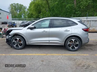 2023 Ford Escape ST-Line Select с VIN 1FMCU9NA4PUB17635, выставлен на аукционе IAAI как лот 42391475 с пробегом 25 383 миль миль и . История ставок и продаж доступна на DreamBid. Изображение 14.