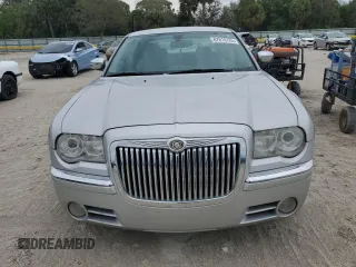 2006 Chrysler 300 C with VIN 2C3KK63H86H345499, listed as a Copart auction lot 87610725 with 171,589 mi miles and Salvage Title. Bid and sale history available at carsss.com. Image 5.