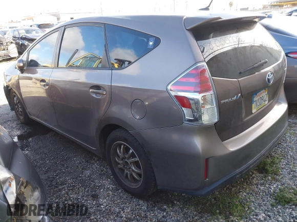 2015 Toyota Prius Two with VIN JTDZN3EU4FJ040526, listed as a IAAI auction lot 41582274 with 137,797 mi miles and . Bid and sale history available at DreamBid. Image 3.