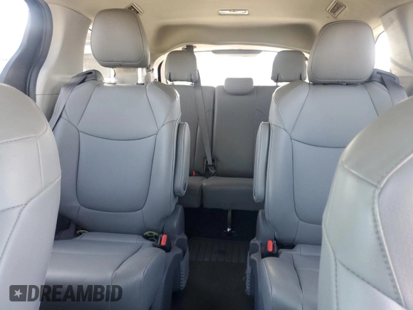 2021 Toyota Sienna XLE with VIN 5TDJSKFC6MS022731, listed as a Copart auction lot 49580525 with 204,889 mi miles and Salvage Title. Bid and sale history available at carsss.com. Image 10.