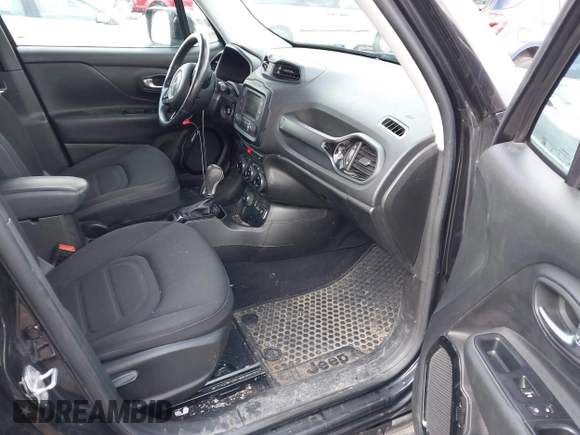 2016 Jeep Renegade Latitude with VIN ZACCJBBTXGPD27023, listed as a IAAI auction lot 41919208 with 103,890 mi miles. Bid and sale history available at carsss.com. Image 5.