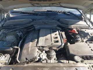 2005 BMW 5 Series 525i with VIN WBANA53515B860554, listed as a IAAI auction lot 42071388 with 122,042 mi miles. Bid and sale history available at carsss.com. Image 10.