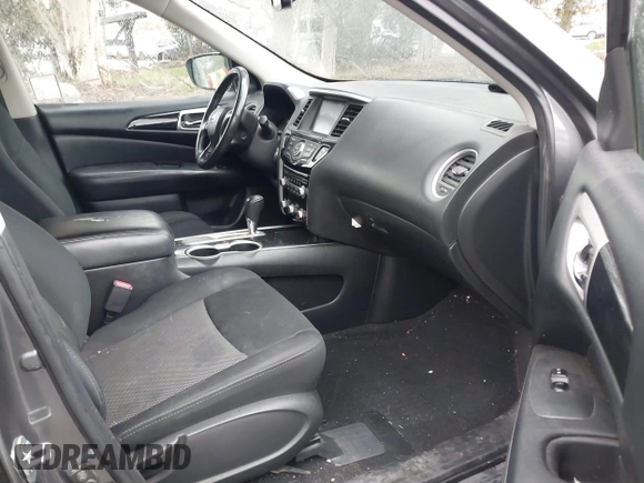 2018 Nissan Pathfinder SL with VIN 5N1DR2MN8JC647427, listed as a IAAI auction lot 41801427 with 148,741 mi miles. Bid and sale history available at carsss.com. Image 5.