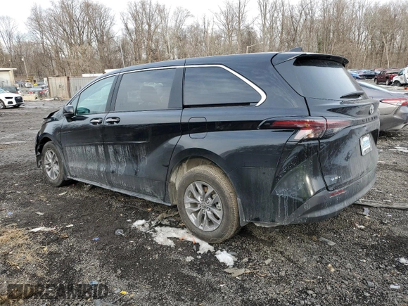 2025 Toyota Sienna XLE with VIN 5TDYRKEC2SS235037, listed as a Copart auction lot 42732585 with 2,347 mi miles and Salvage Title. Bid and sale history available at carsss.com. Image 2.