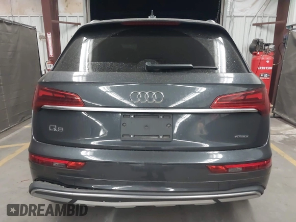 2021 Audi Q5 Premium Plus z VIN WA1BAAFY6M2130300, wystawiony jako IAAI lot #42250661 z przebiegiem 49 147 mil mil oraz . Historia ofert i sprzedaży dostępna na DreamBid. Obrazek 16.
