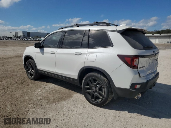 2025 Honda Passport Black Edition с VIN 5FNYF8H82SB008082, выставлен на аукционе Copart как лот 49929005 с пробегом 3 295 миль миль и Списание • Salvage title. История ставок и продаж доступна на DreamBid. Изображение 2.
